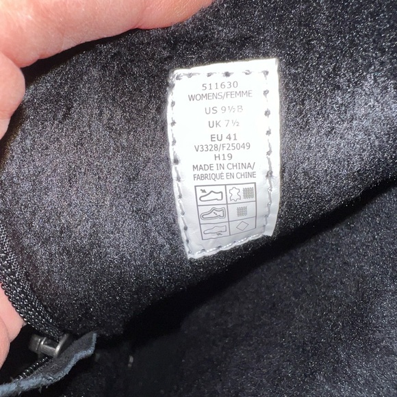 LANDS END SUEDE SNOWBOOTS - Picture 5 of 5